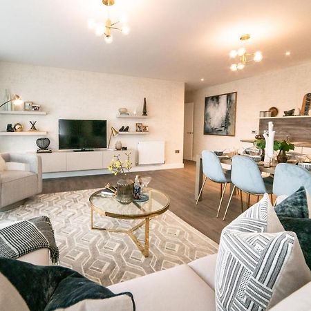 Seven Living Ashford - Modern And Spacious Apartments Kültér fotó