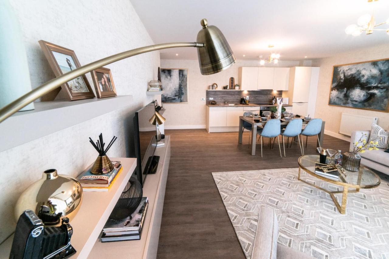 Seven Living Ashford - Modern And Spacious Apartments Kültér fotó