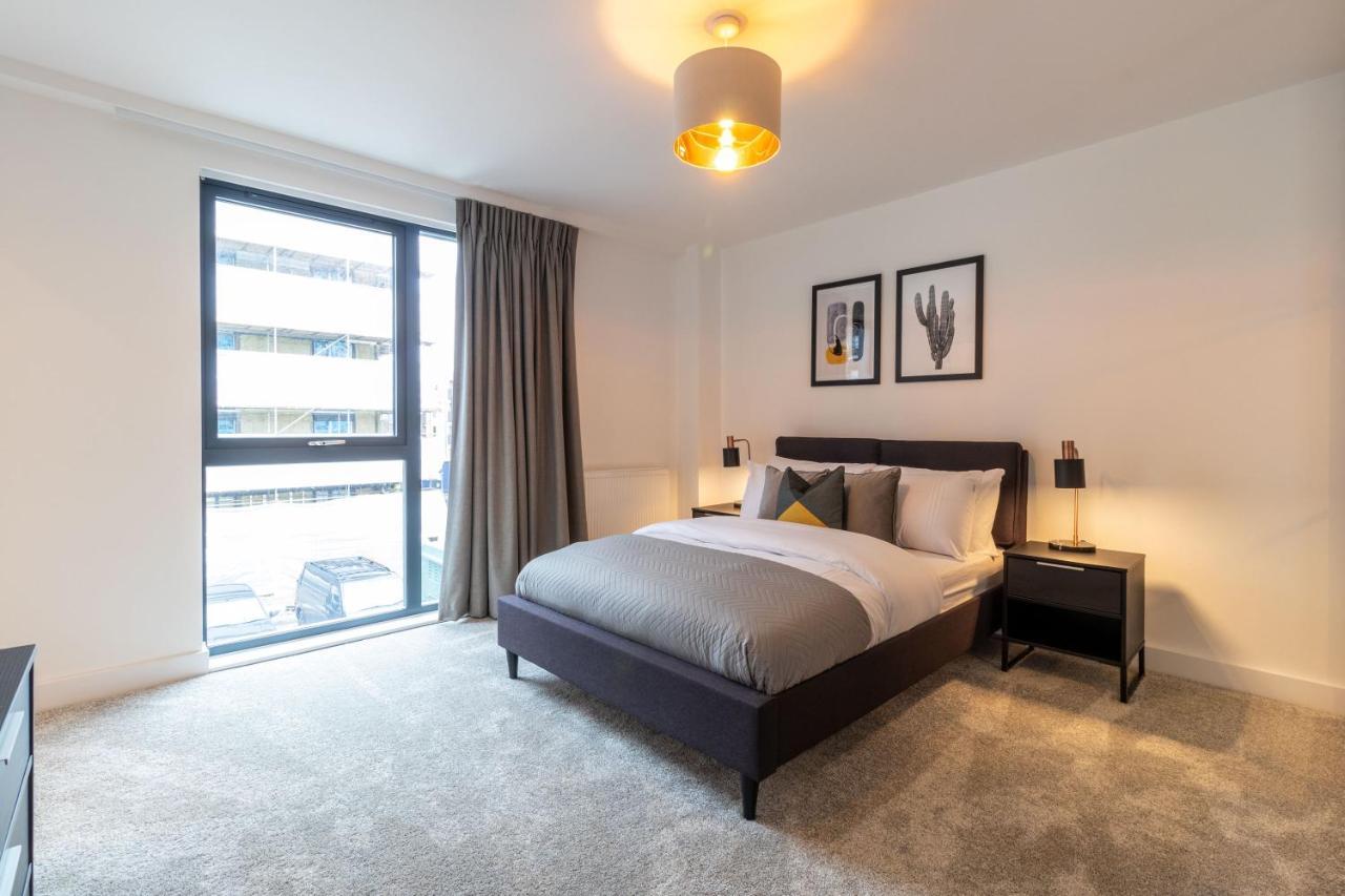 Seven Living Ashford - Modern And Spacious Apartments Kültér fotó