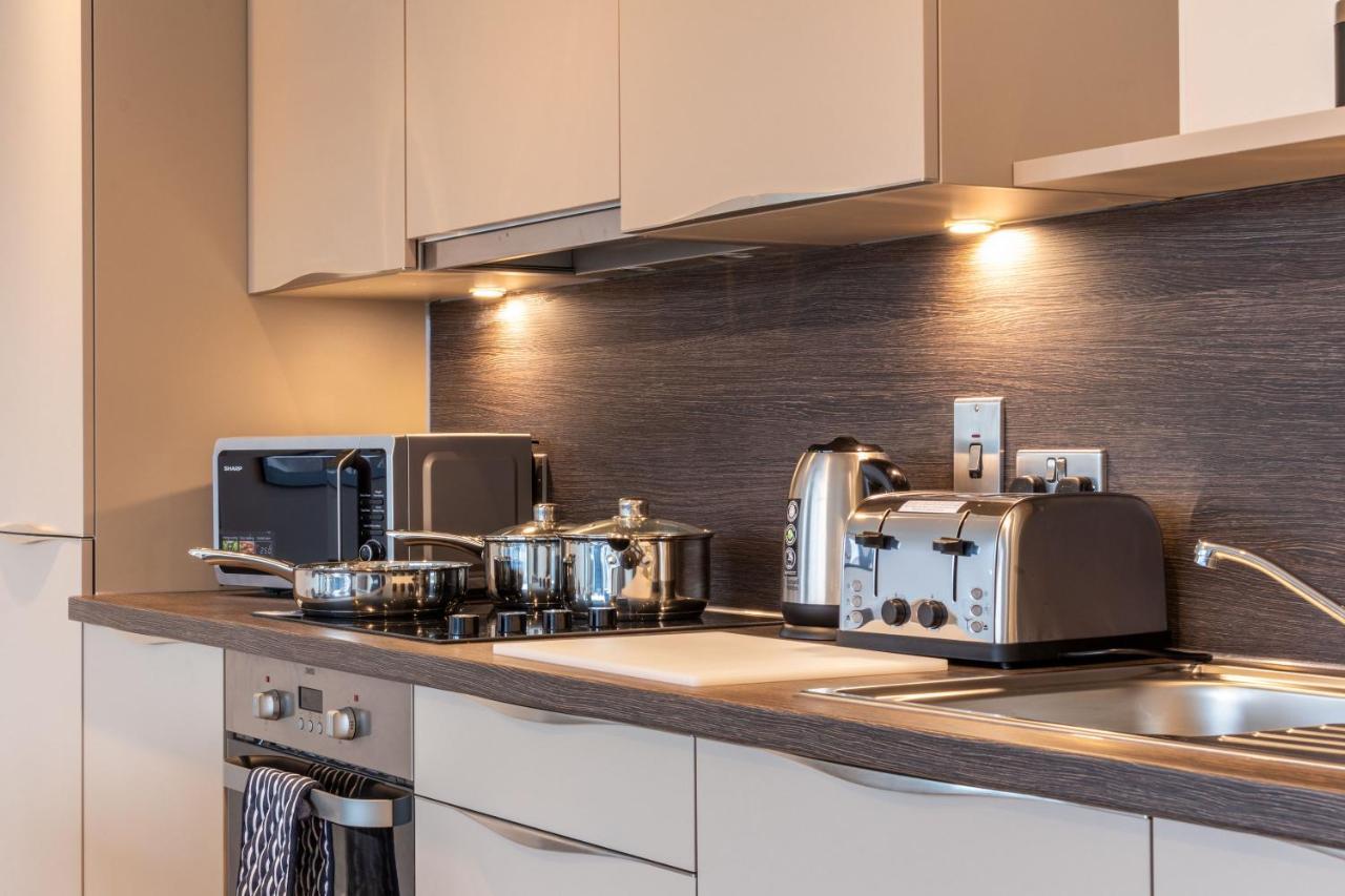 Seven Living Ashford - Modern And Spacious Apartments Kültér fotó