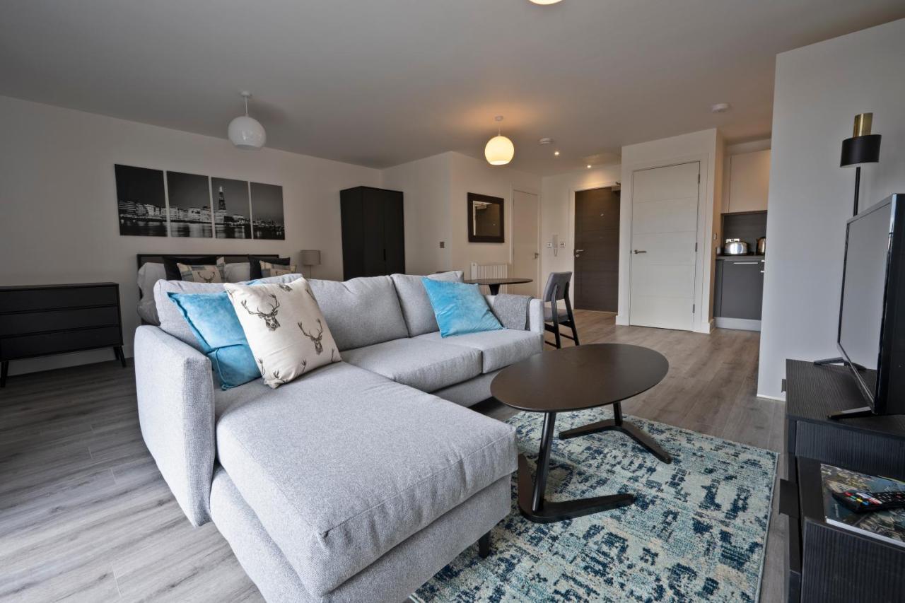 Seven Living Ashford - Modern And Spacious Apartments Kültér fotó